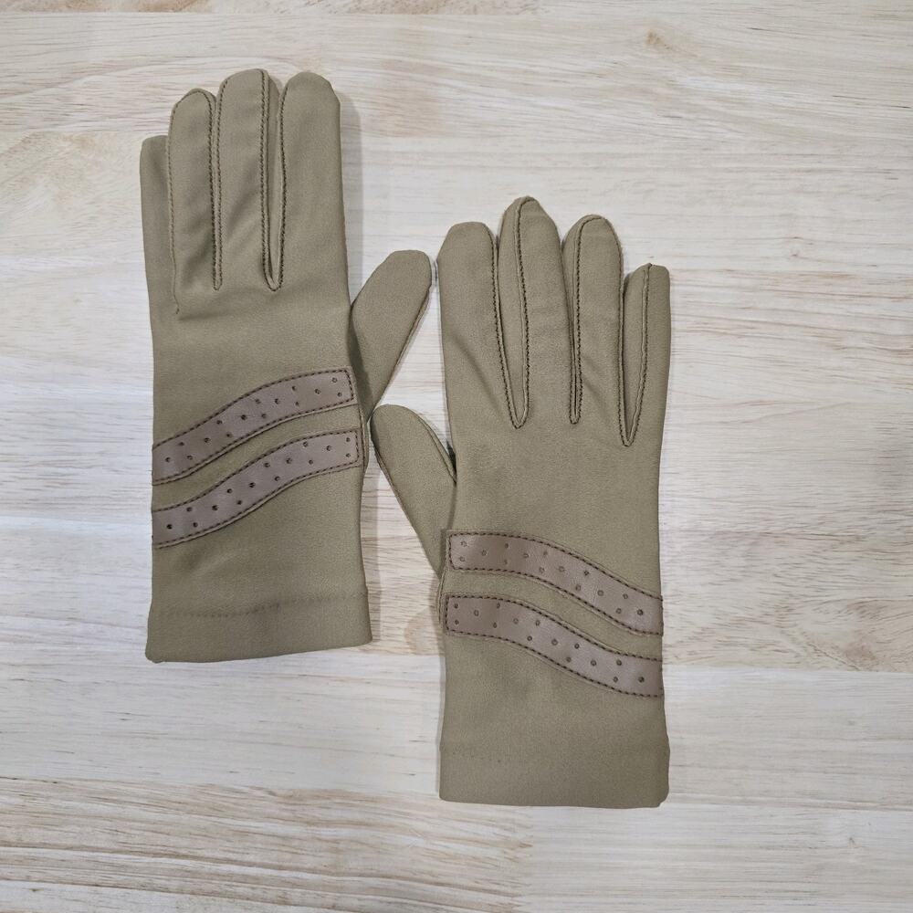 Women's Sheer Energy Gloves By Leggs One Size Stretch Fit Beige Tan - Picture 8 of 8